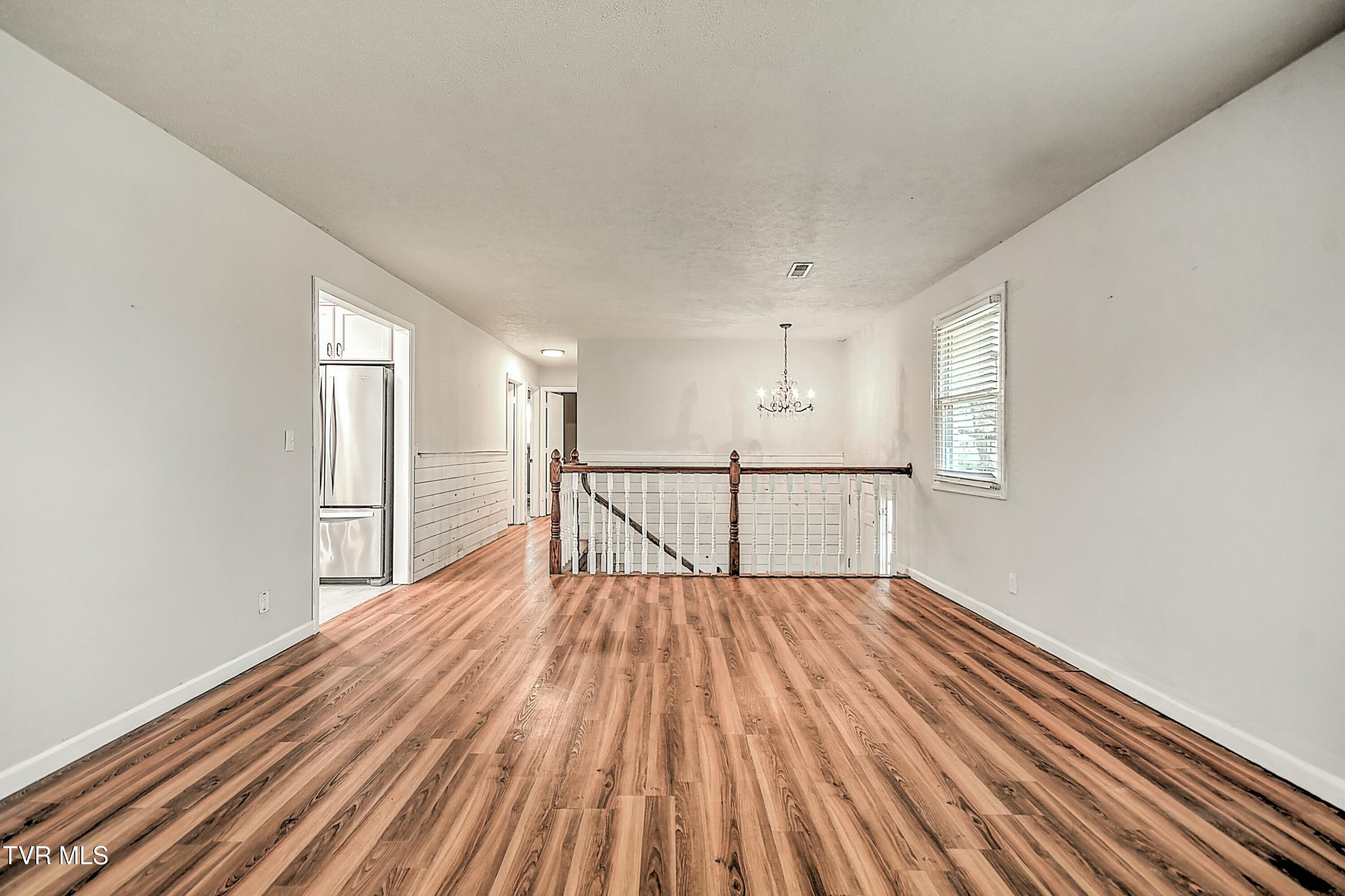 518 Spruce Street Mount Carmel, TN 37645 - Photo 10 of 52 tempImageYXTnBI