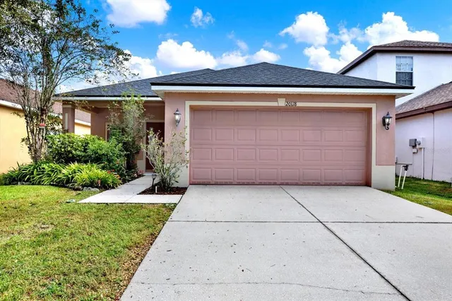 $2,400 | 20118 Bay Cedar Avenue, Tampa, FL 33647