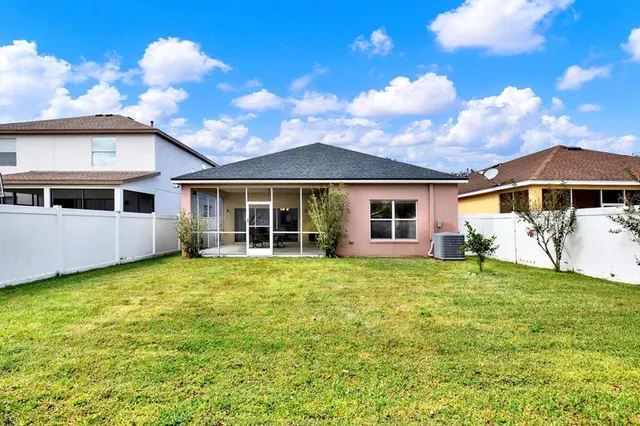 $2,400 | 20118 Bay Cedar Avenue, Tampa, FL 33647