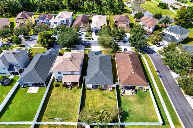 $2,400 | 20118 Bay Cedar Avenue, Tampa, FL 33647