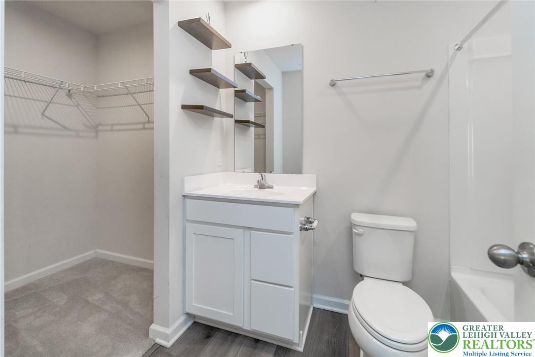 2142 Cross Country Road Northampton, PA 18067 - Photo 28 of 40