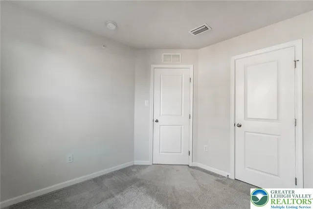 $319,900 | 2142 Cross Country Road, Northampton, PA 18067