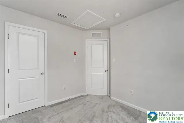 $319,900 | 2142 Cross Country Road, Northampton, PA 18067