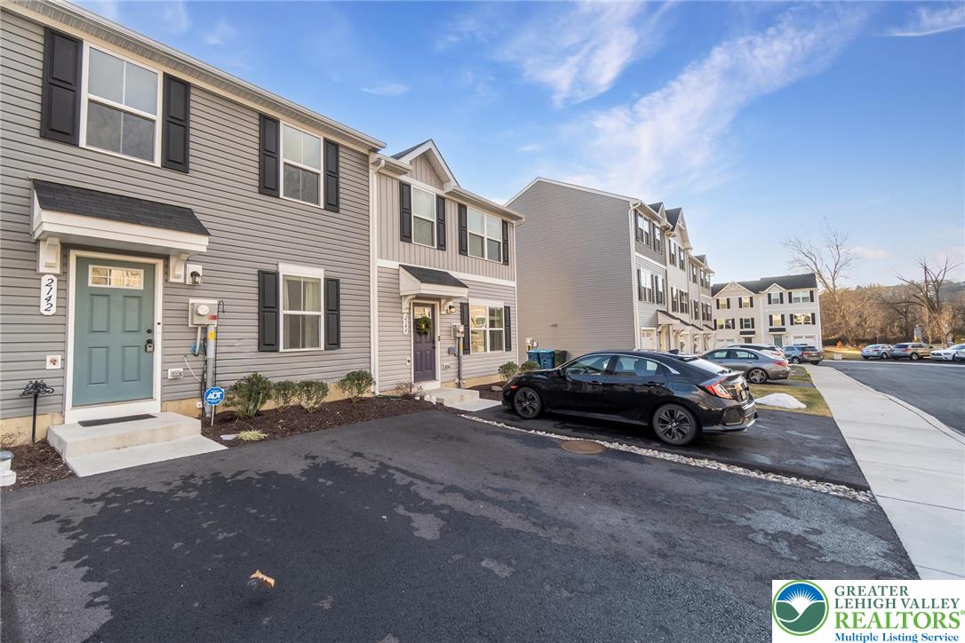 2142 Cross Country Road Northampton, PA 18067 - Photo 3 of 40