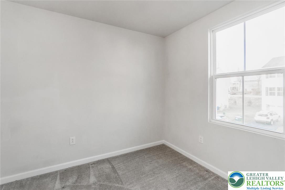 2142 Cross Country Road Northampton, PA 18067 - Photo 37 of 40