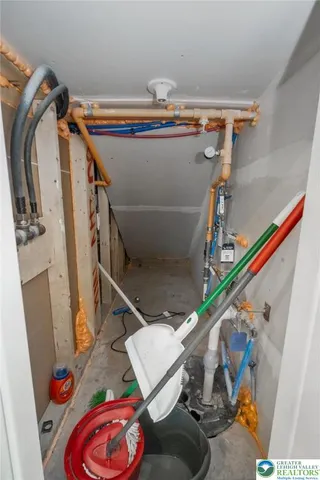 $319,900 | 2142 Cross Country Road, Northampton, PA 18067