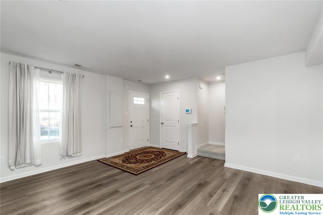 2142 Cross Country Road Northampton, PA 18067 - Photo 8 of 40