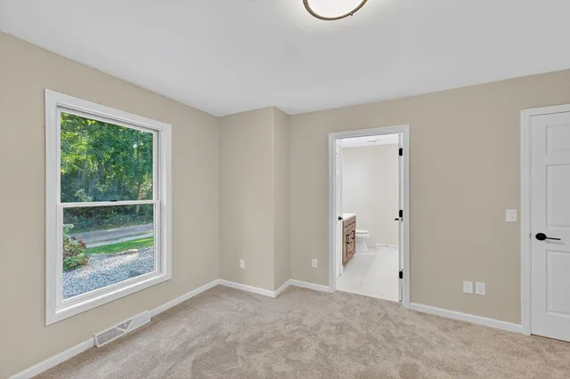 $739,900 | W349S10106 Bittersweet Court, Eagle, WI 53119