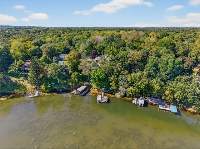 $739,900 | W349S10106 Bittersweet Court, Eagle, WI 53119