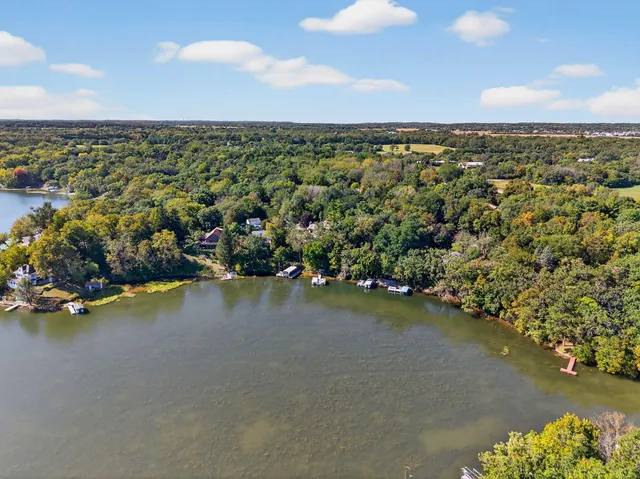 $739,900 | W349S10106 Bittersweet Court, Eagle, WI 53119