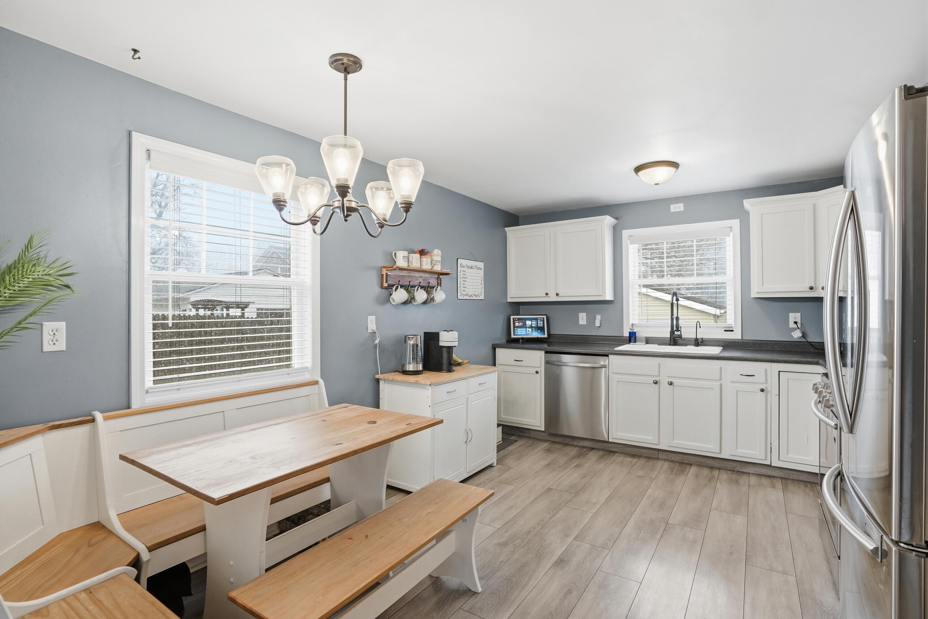 512 West South Street Crown Point, IN 46307 - Photo 3 of 14 3000x2000