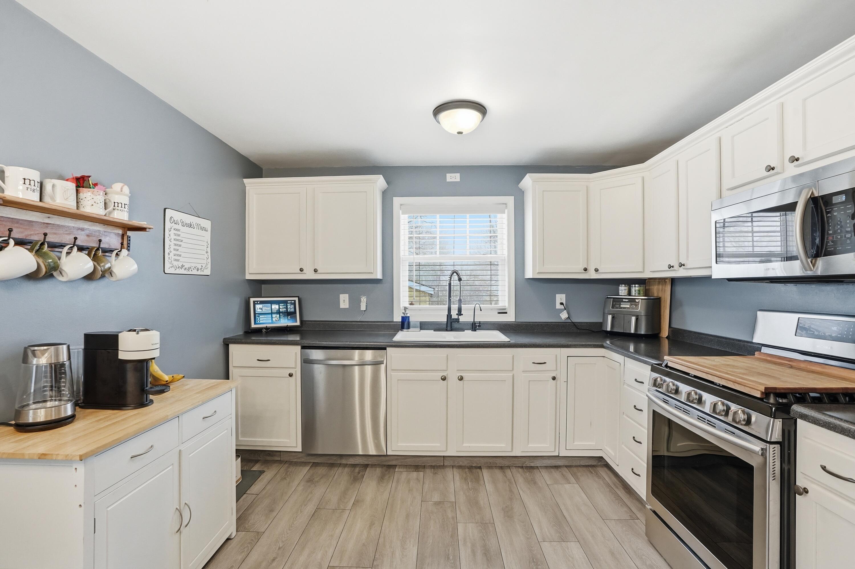 512 West South Street Crown Point, IN 46307 - Photo 5 of 14 3000x1999