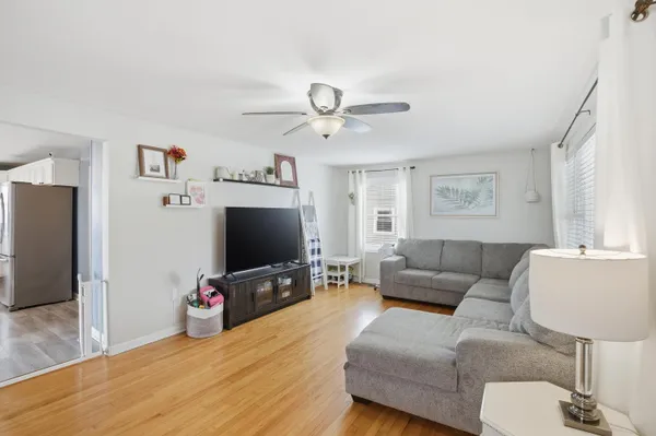 $334,900 | 512 West South Street, Crown Point, IN 46307