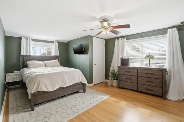 $334,900 | 512 West South Street, Crown Point, IN 46307