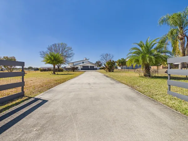 $627,000 | 14216 Southwest 144th Parkway, Okeechobee, FL 34974