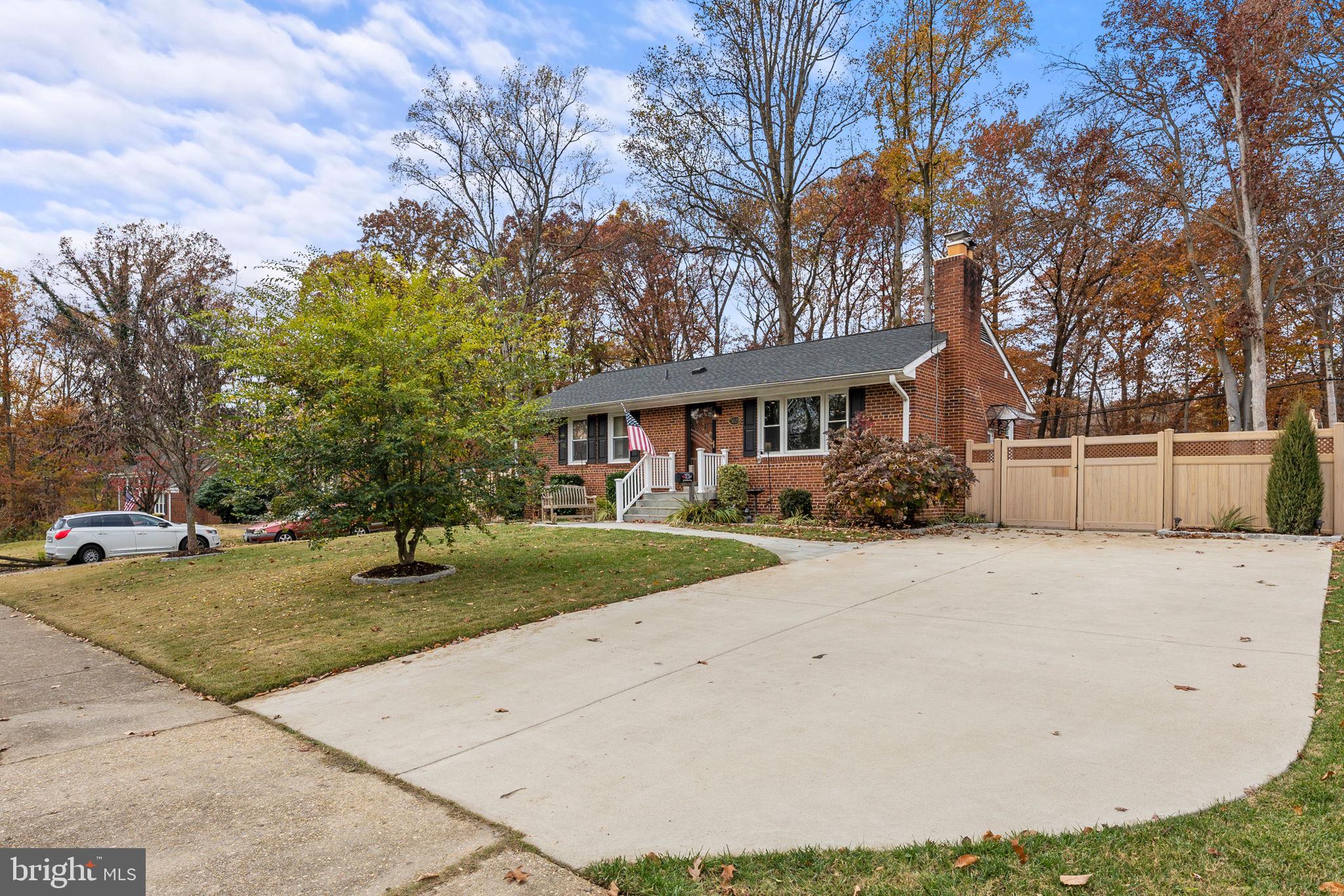 7629 Mendota Place Springfield, VA 22150 - Photo 3 of 45 Gallery Image 3