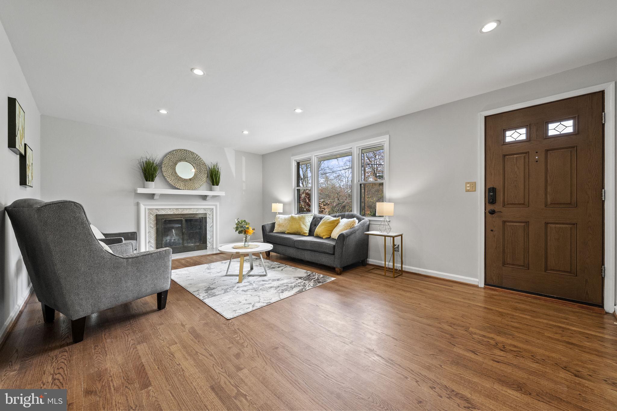 7629 Mendota Place Springfield, VA 22150 - Photo 4 of 45 Gallery Image 4
