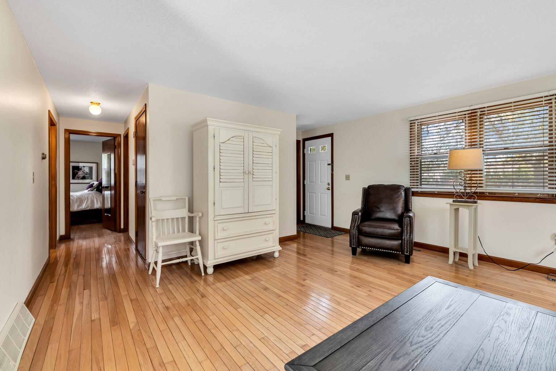 29 Delivery Road South Yarmouth, MA 02664 - Photo 10 of 23 IMGP9609