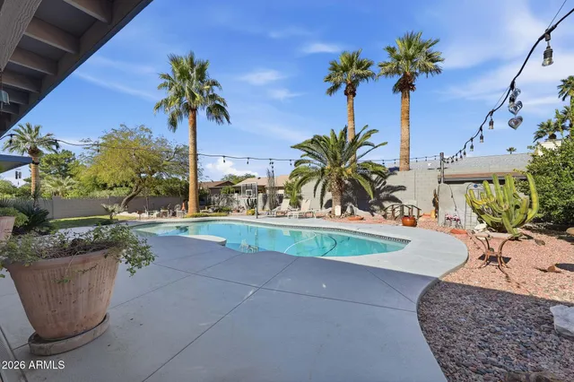 $750,000 | 612 East Brook Hollow Drive, Phoenix, AZ 85022