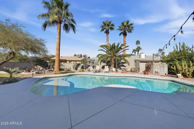 $750,000 | 612 East Brook Hollow Drive, Phoenix, AZ 85022