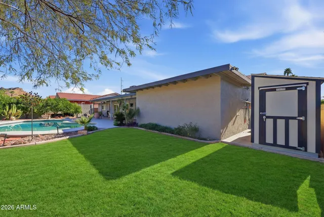$750,000 | 612 East Brook Hollow Drive, Phoenix, AZ 85022