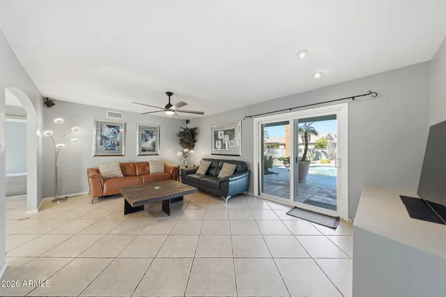 $750,000 | 612 East Brook Hollow Drive, Phoenix, AZ 85022