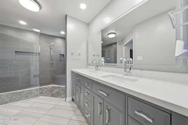 $750,000 | 612 East Brook Hollow Drive, Phoenix, AZ 85022