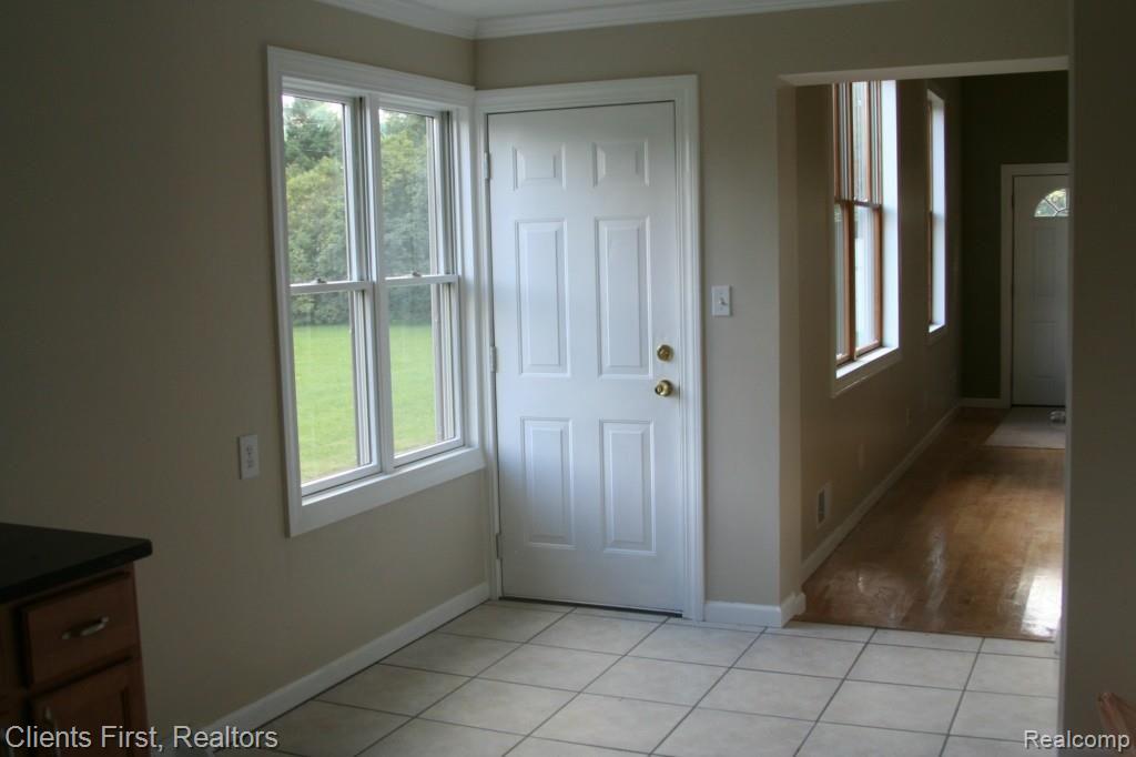 29805 Farmington Road Farmington Hills, MI 48331 - Photo 31 of 36