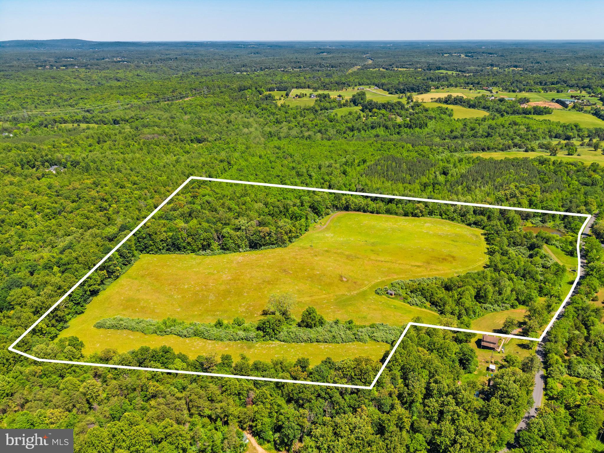342 South Poes Road Amissville, VA 20106 - Photo 2 of 39