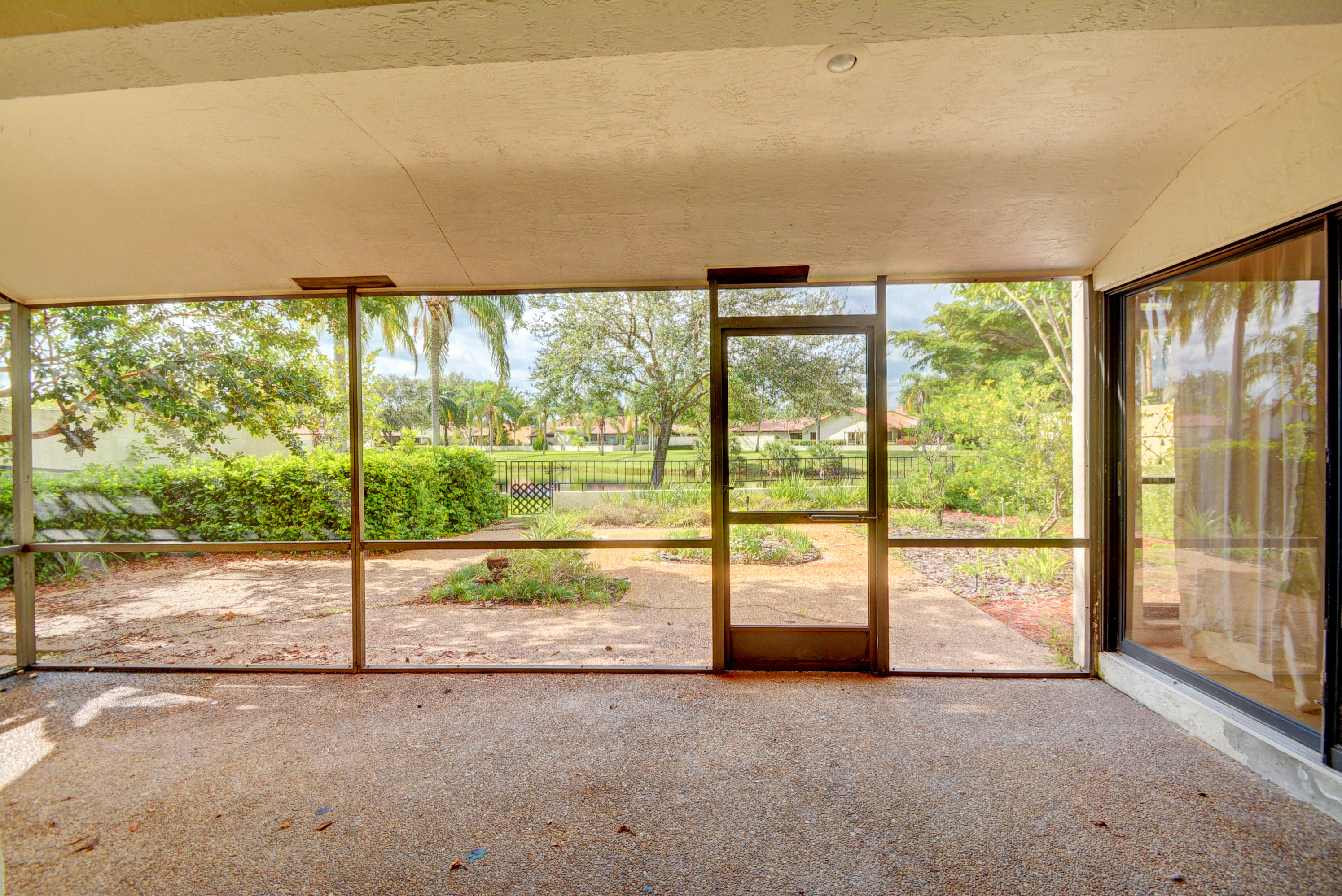 6730 Lago Vista Terrace Boca Raton, FL 33433 - Photo 36 of 41 Large Patio