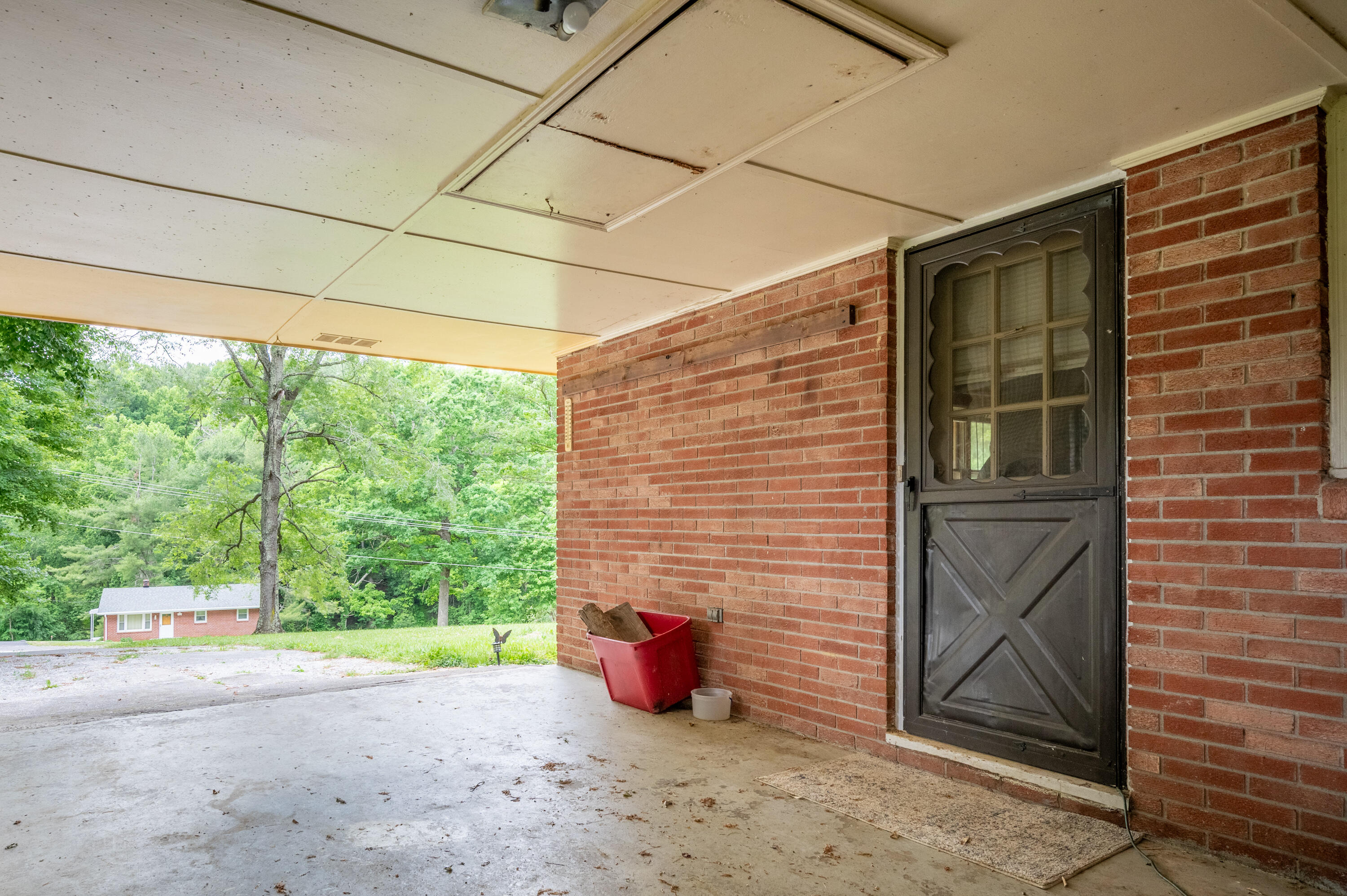 3987 Webbs Mill Road North Riner, VA 24149 - Photo 5 of 57 Riner-34