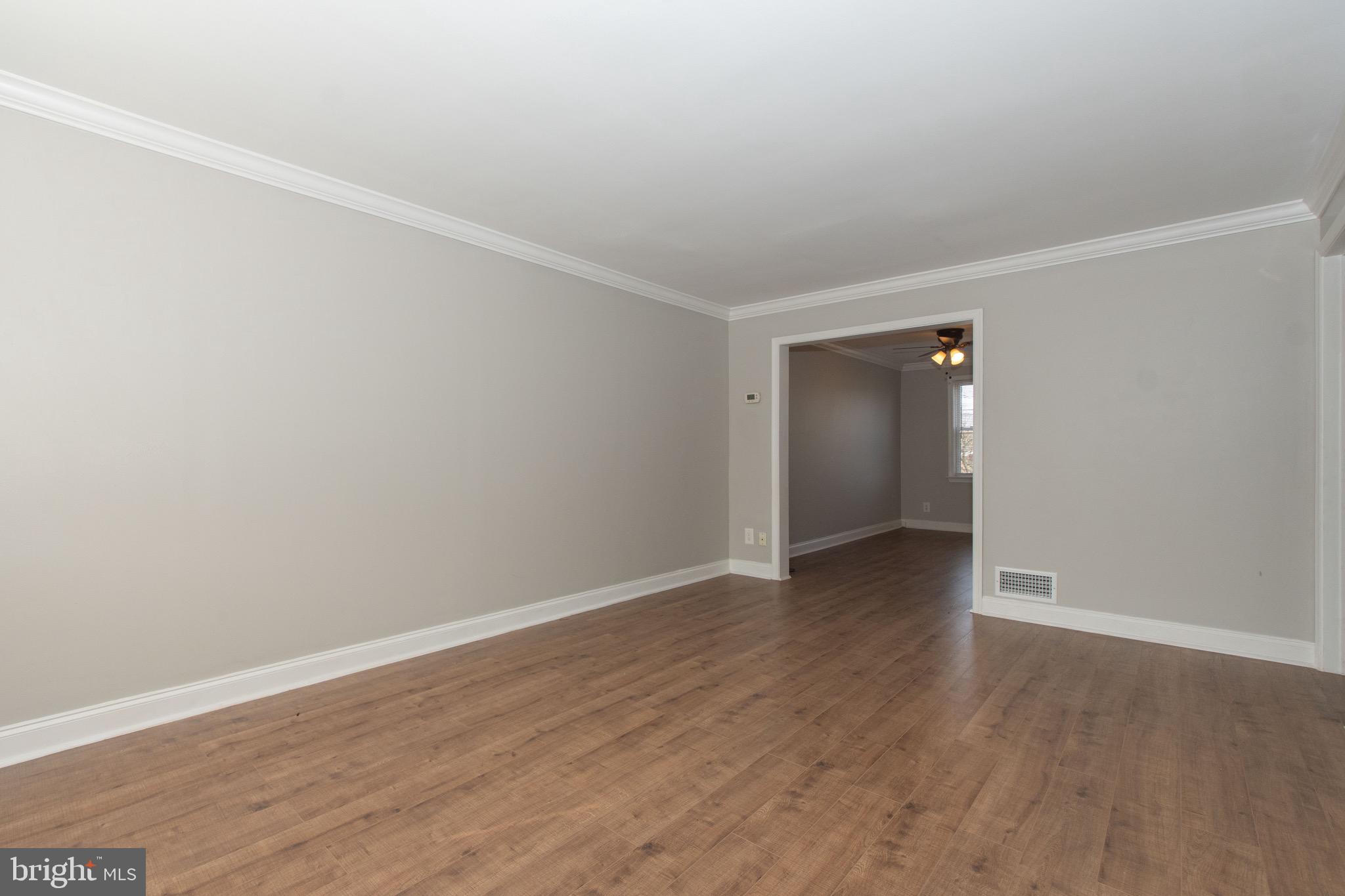738 Aldworth Road Baltimore, MD 21222 - Photo 7 of 35 Living room