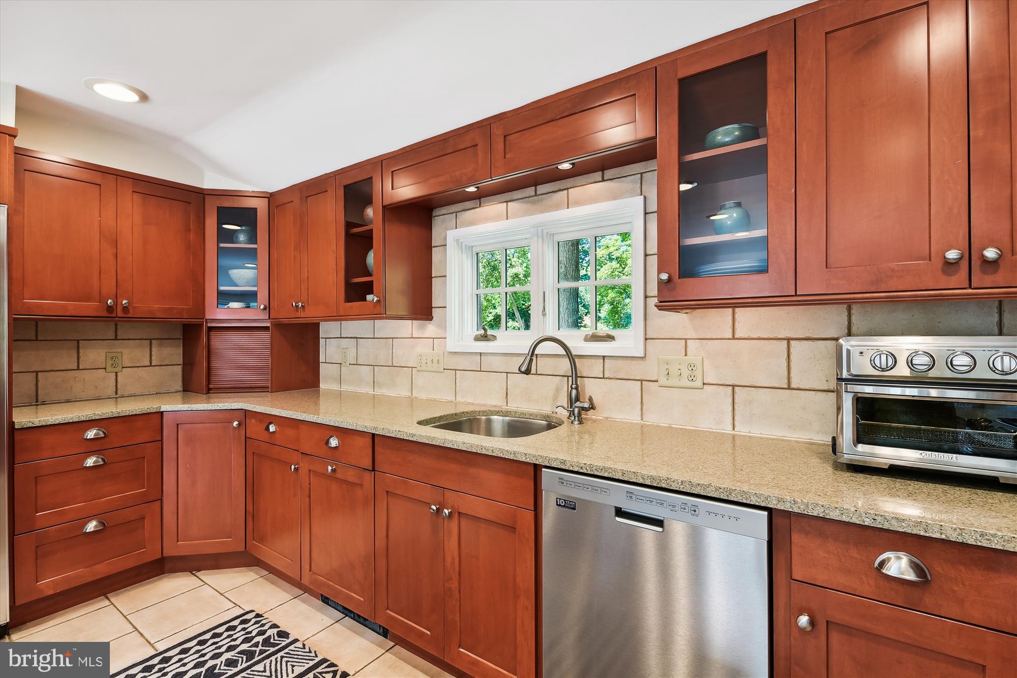 201 Cedarcroft Road Baltimore, MD 21212 - Photo 20 of 88 Kitchen with light and upgraded cabinetry
