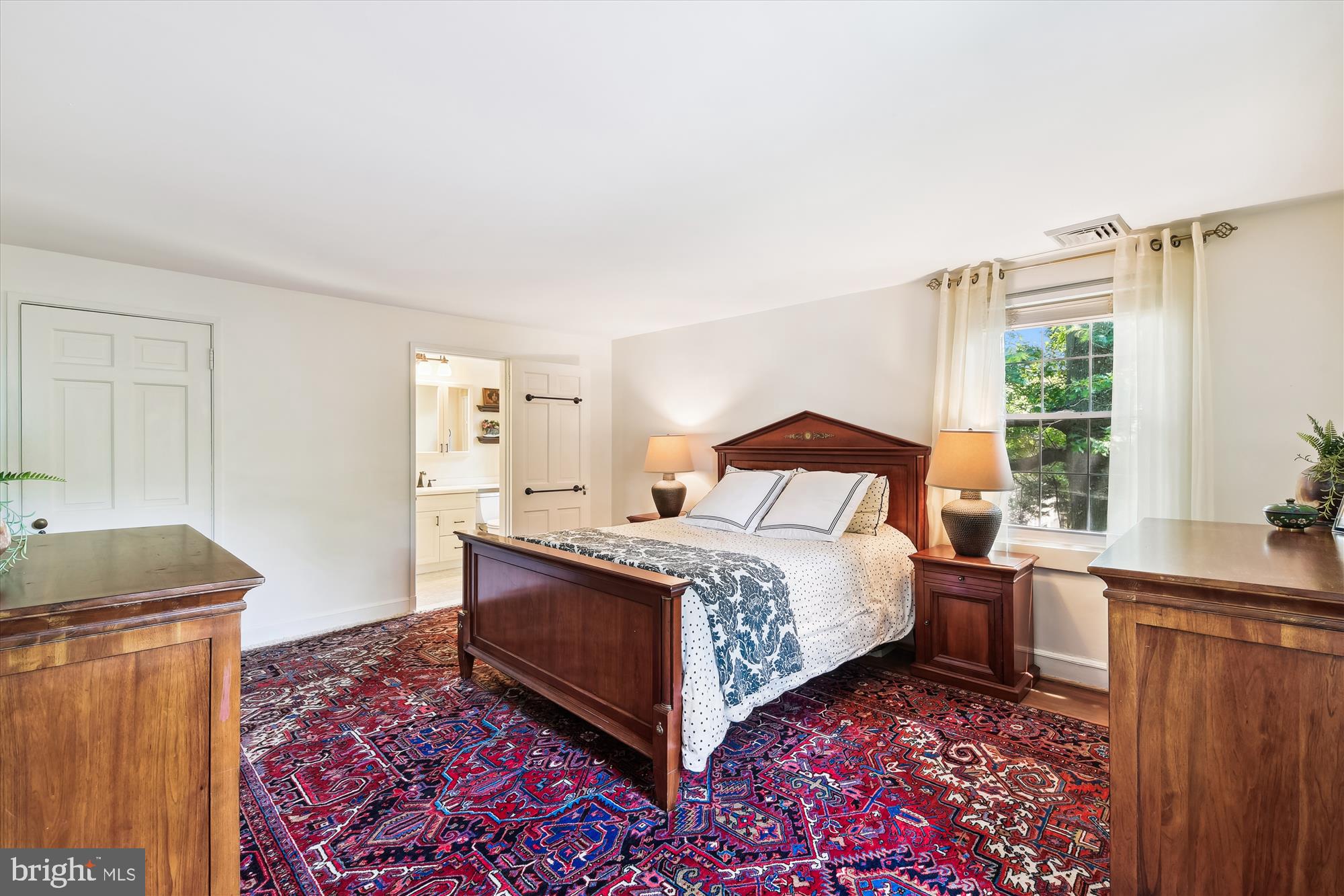 201 Cedarcroft Road Baltimore, MD 21212 - Photo 36 of 88 Bedroom #1: Primary Bath w/ en suite