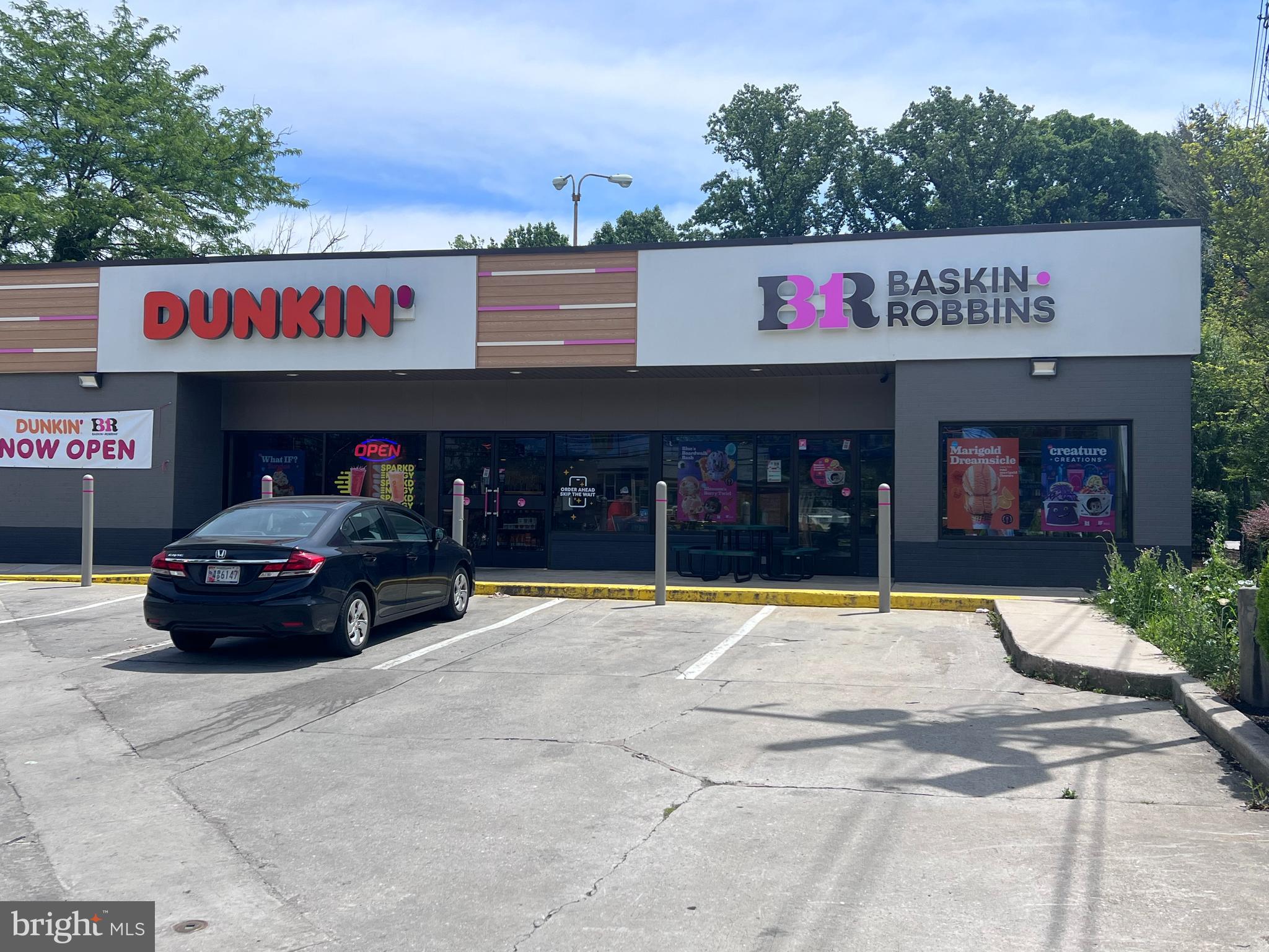 201 Cedarcroft Road Baltimore, MD 21212 - Photo 76 of 88 Nearby Dunkin' and Baskin Robbins