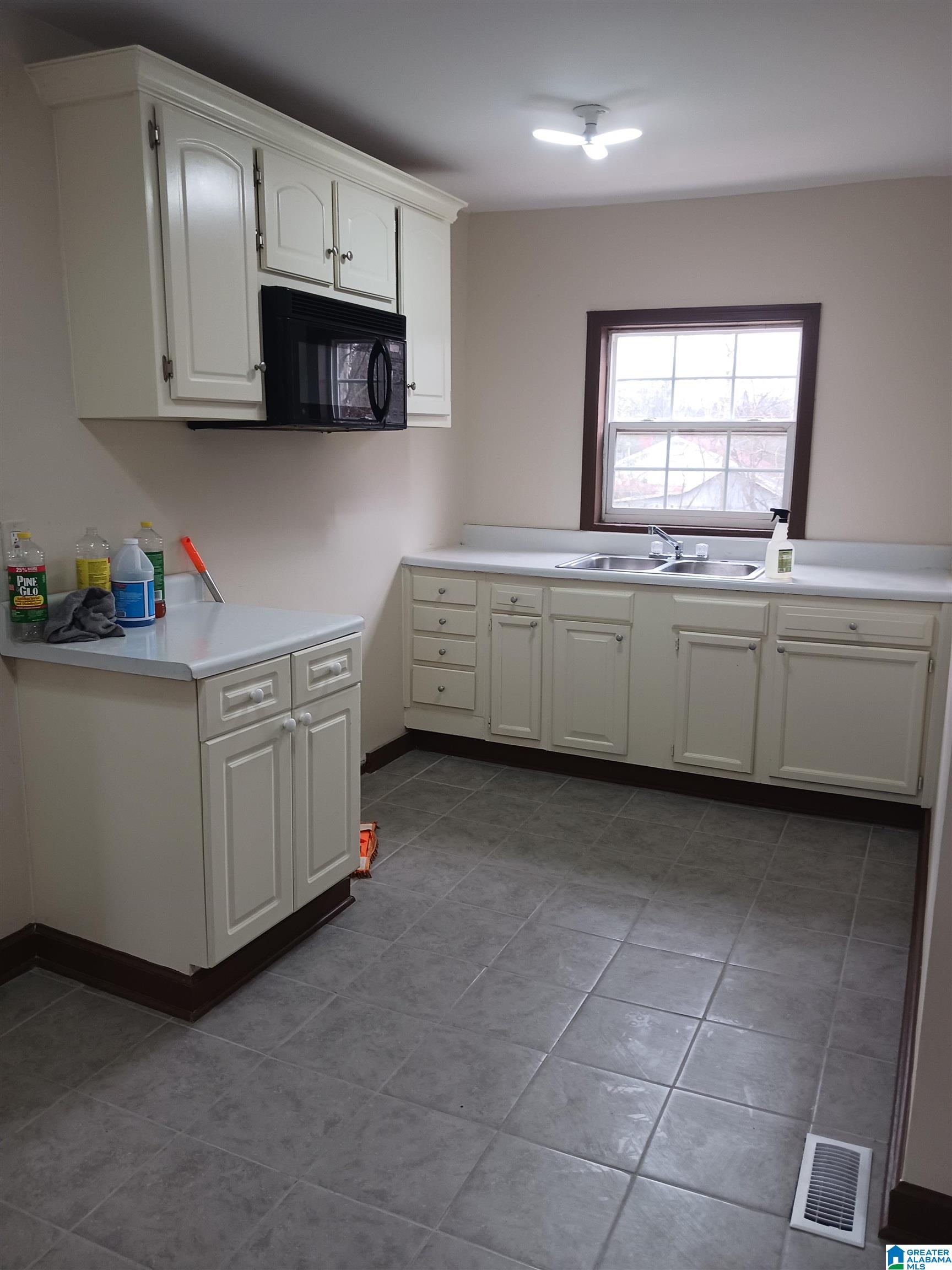 617 8th Avenue Birmingham, AL 35228 - Photo 14 of 27