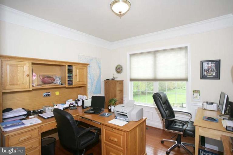 8500 Churchill Downs Road Gaithersburg, MD 20882 - Photo 18 of 30 Main Level Den/Office overlooking Pool and Golf