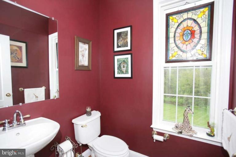 8500 Churchill Downs Road Gaithersburg, MD 20882 - Photo 27 of 30 Half Bath 1