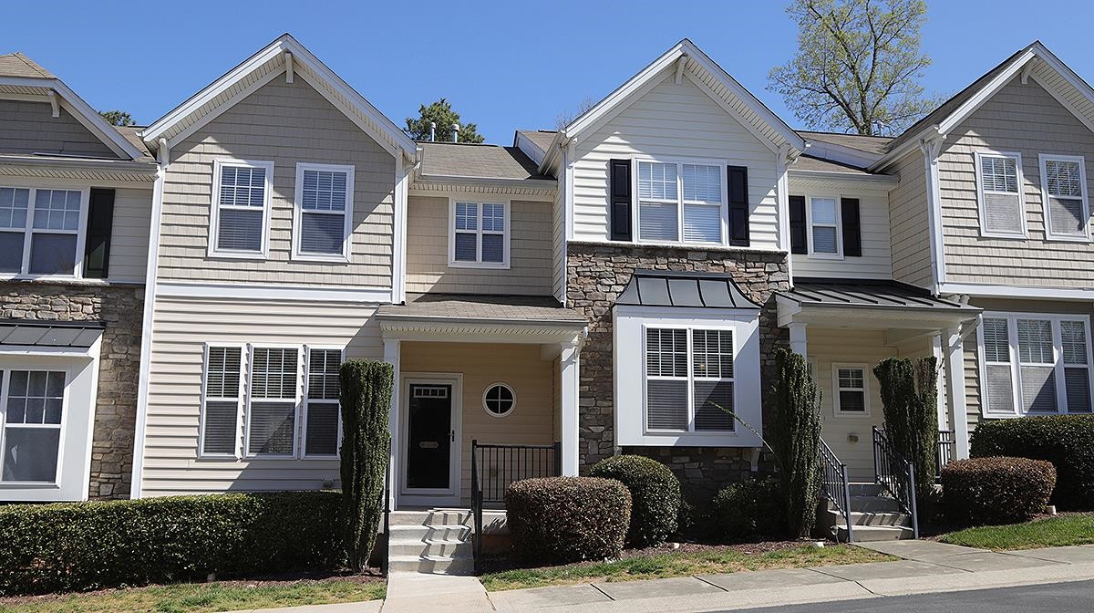 4705 Kings Garden Road Raleigh, NC 27612 - Photo 1 of 32 Photo 1