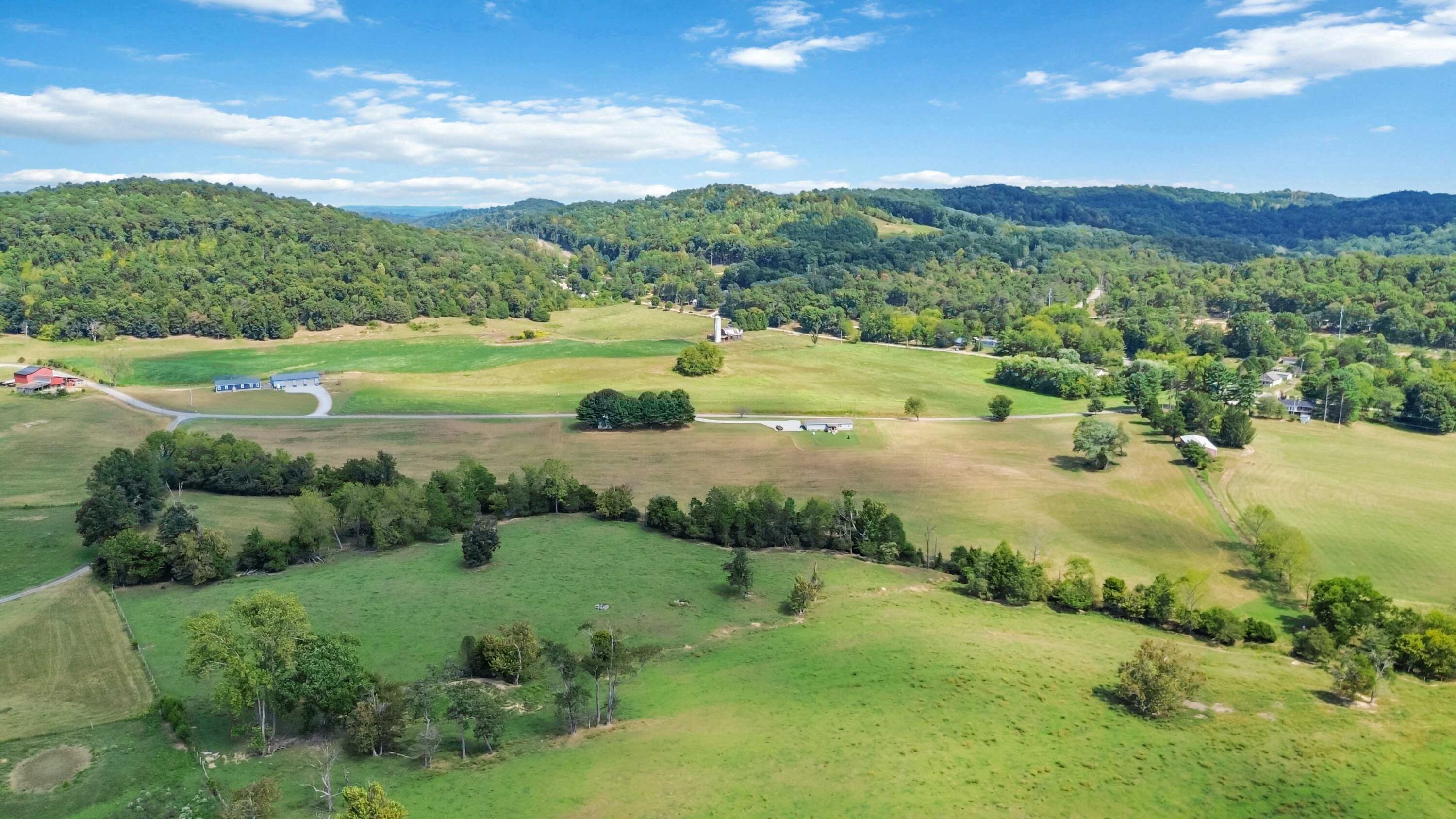 1649 James Road Somerset, KY 42501 - Photo 39 of 49 038
