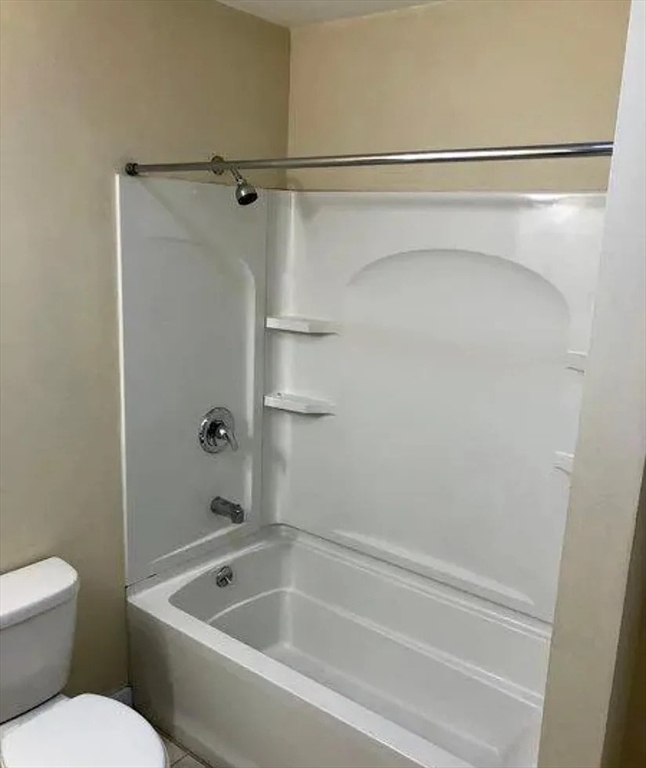 5 Ashland Street Worcester, MA 01609 - Photo 17 of 19