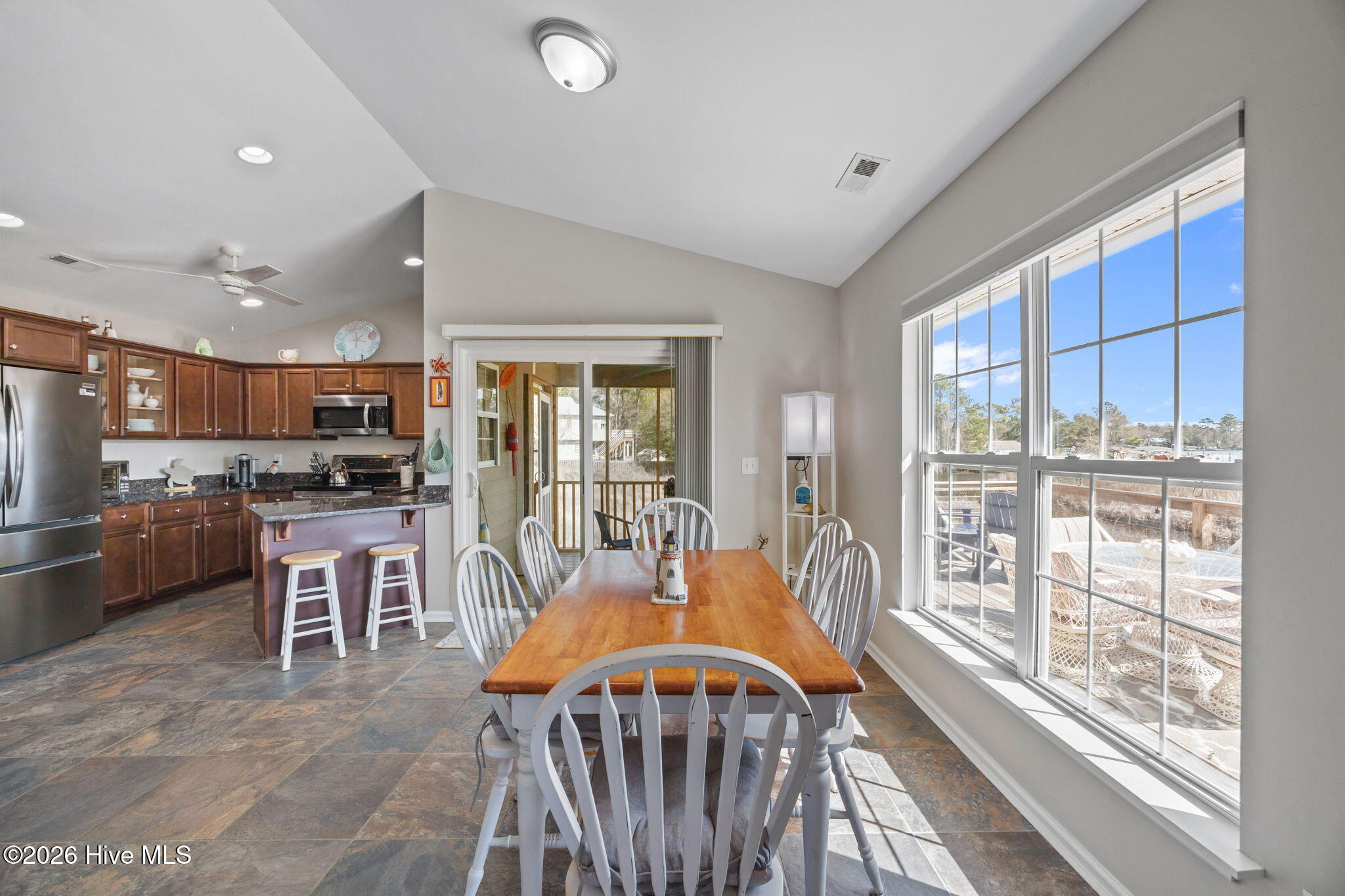 643 Riva Ridge Road Sneads Ferry, NC 28460 - Photo 19 of 57 25-web-or-mls-643 Riva Ridge Rd 63