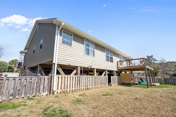 $465,000 | 643 Riva Ridge Road, Sneads Ferry, NC 28460