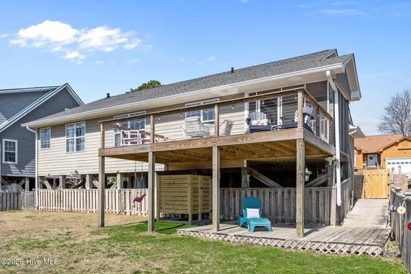 $465,000 | 643 Riva Ridge Road, Sneads Ferry, NC 28460