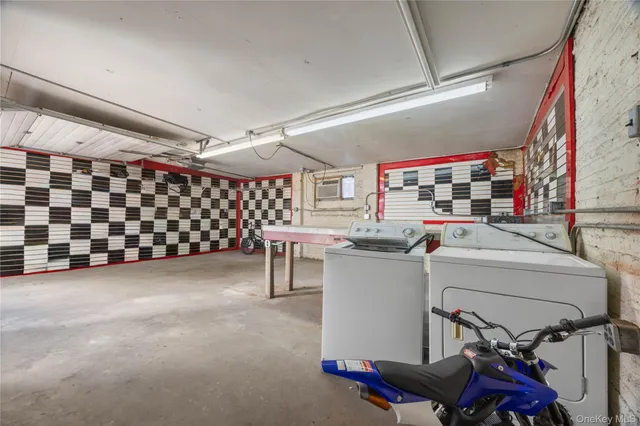 a view of a storage & utility room