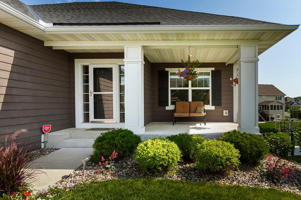 1358 Ridge Lane Shakopee, MN 55379 - Photo 2 of 30 Gallery Image 2