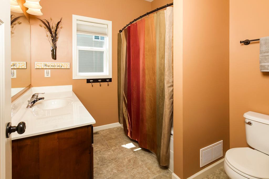 1358 Ridge Lane Shakopee, MN 55379 - Photo 16 of 30 Gallery Image 16