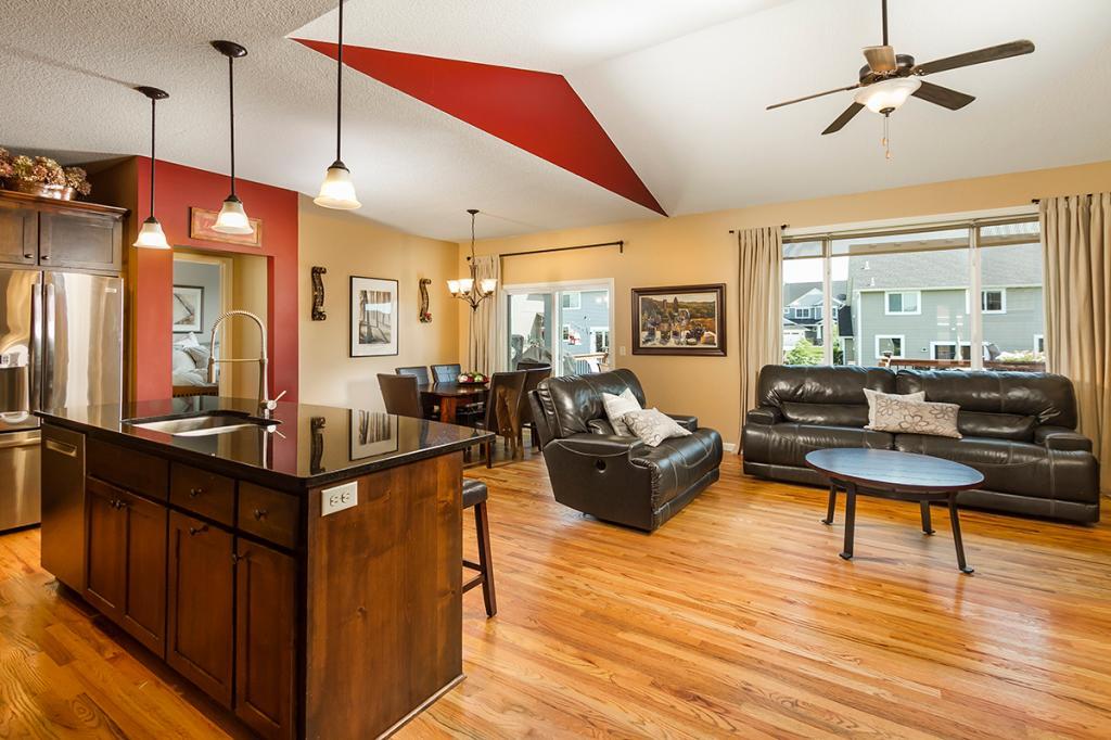 1358 Ridge Lane Shakopee, MN 55379 - Photo 6 of 30 Gallery Image 6