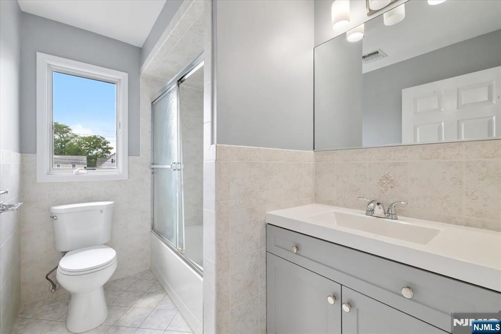 481 Gardner Place, Unit 1 Hackensack, NJ 07601 - Photo 14 of 23