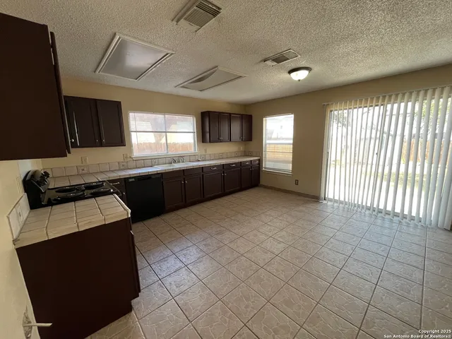$1,795 | 6212 Encanto Point Drive, San Antonio, TX 78244